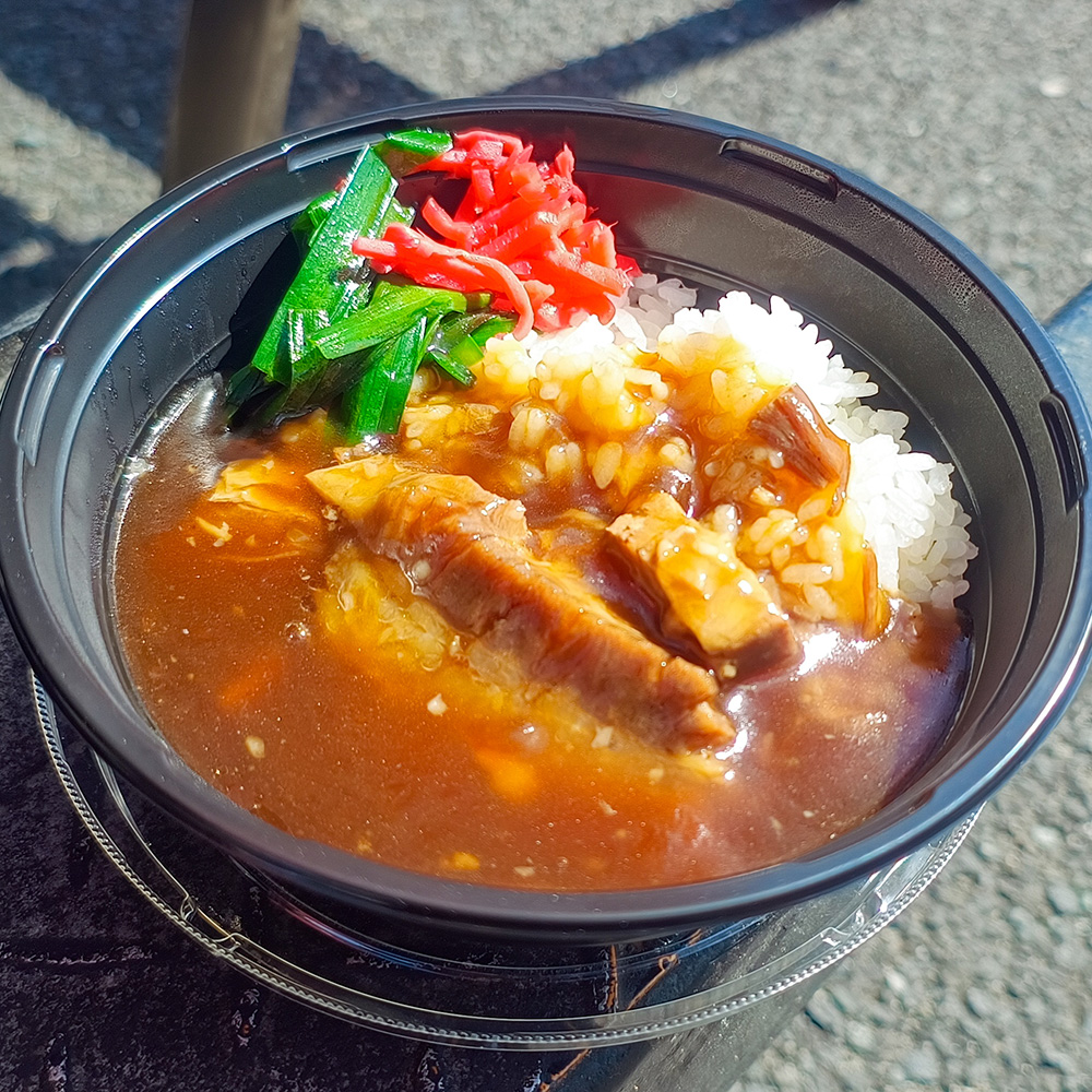角煮丼(トンポーロー丼)